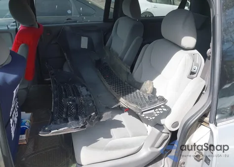 2010 Honda Odyssey Lx from USA, damaged, VIN 5FNRL3H2XAB036366